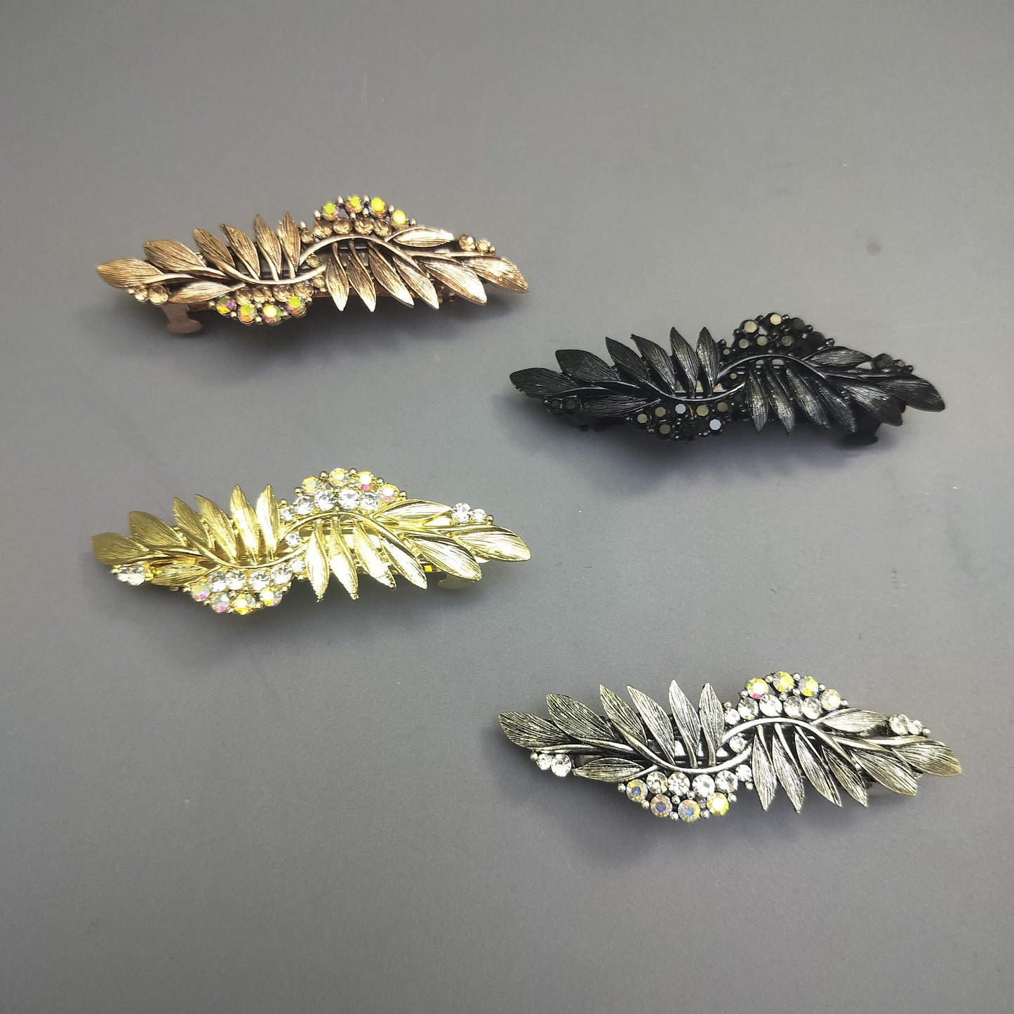 PREMIUM leaf Shaped Center clips (pack of 12)Cy-38
