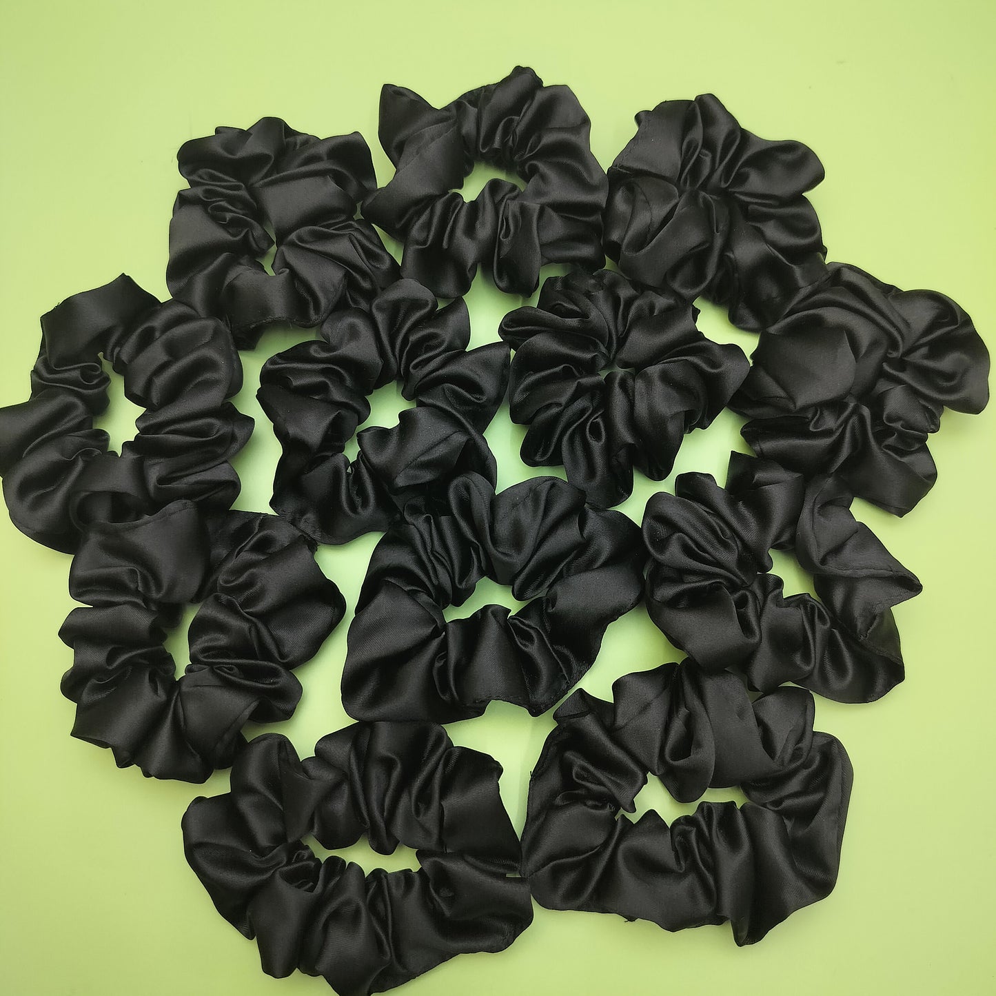 SCRUNCHIES (PACK OF 12) AB 150