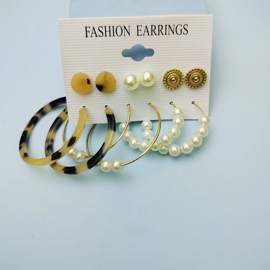 KOREAN EARRINGS (Pack of 1 card )kt332
