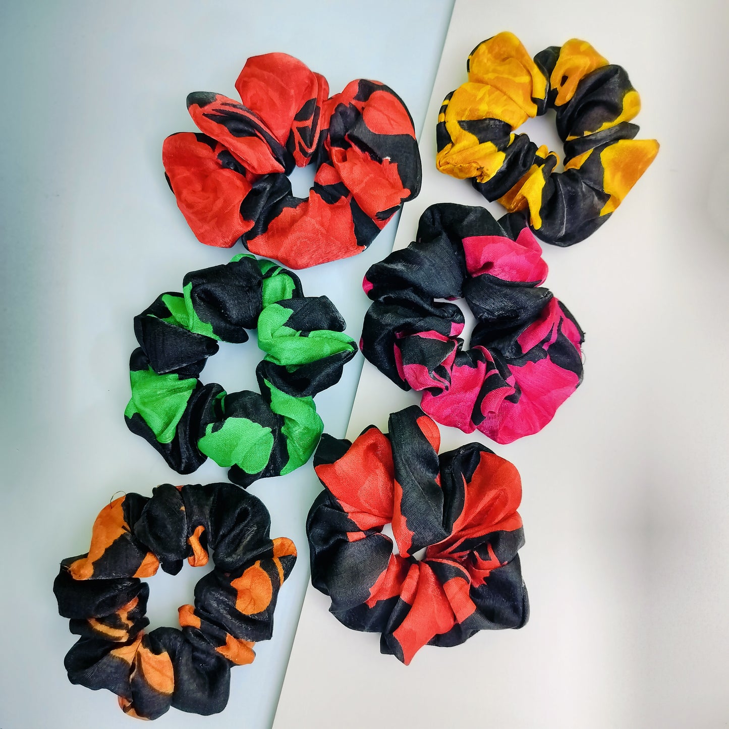 SCRUNCHIES  (Ab 361) pack of 12